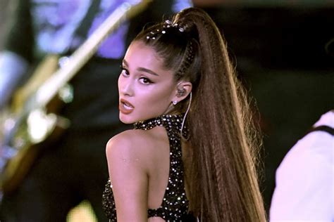 ariana grande nsfw|Here Are the 11 Sexiest Lyrics on Ariana Grandes。